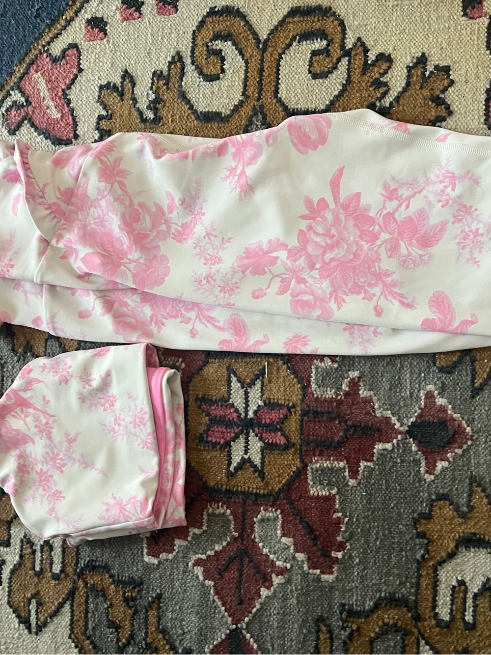LoveShackFancy X Beach Riot 2 PIECE SET SMALL - Dana Pink White Ruffle Floral - Picture 10 of 13